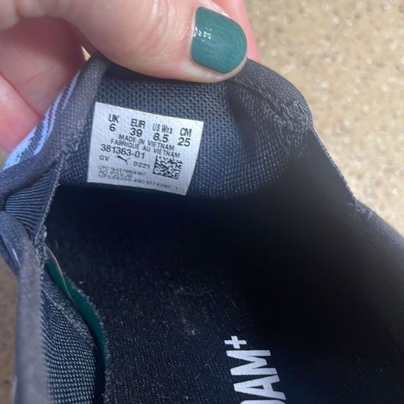 Puma Soft Foam Black & White Abstract Striped Canvas Slip On Sneakers sz 8.5 - Picture 7 of 11